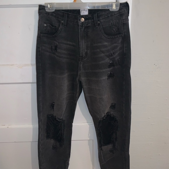 Erissa Knee Rip Jeans Washed Black NWOT - Picture 7 of 12